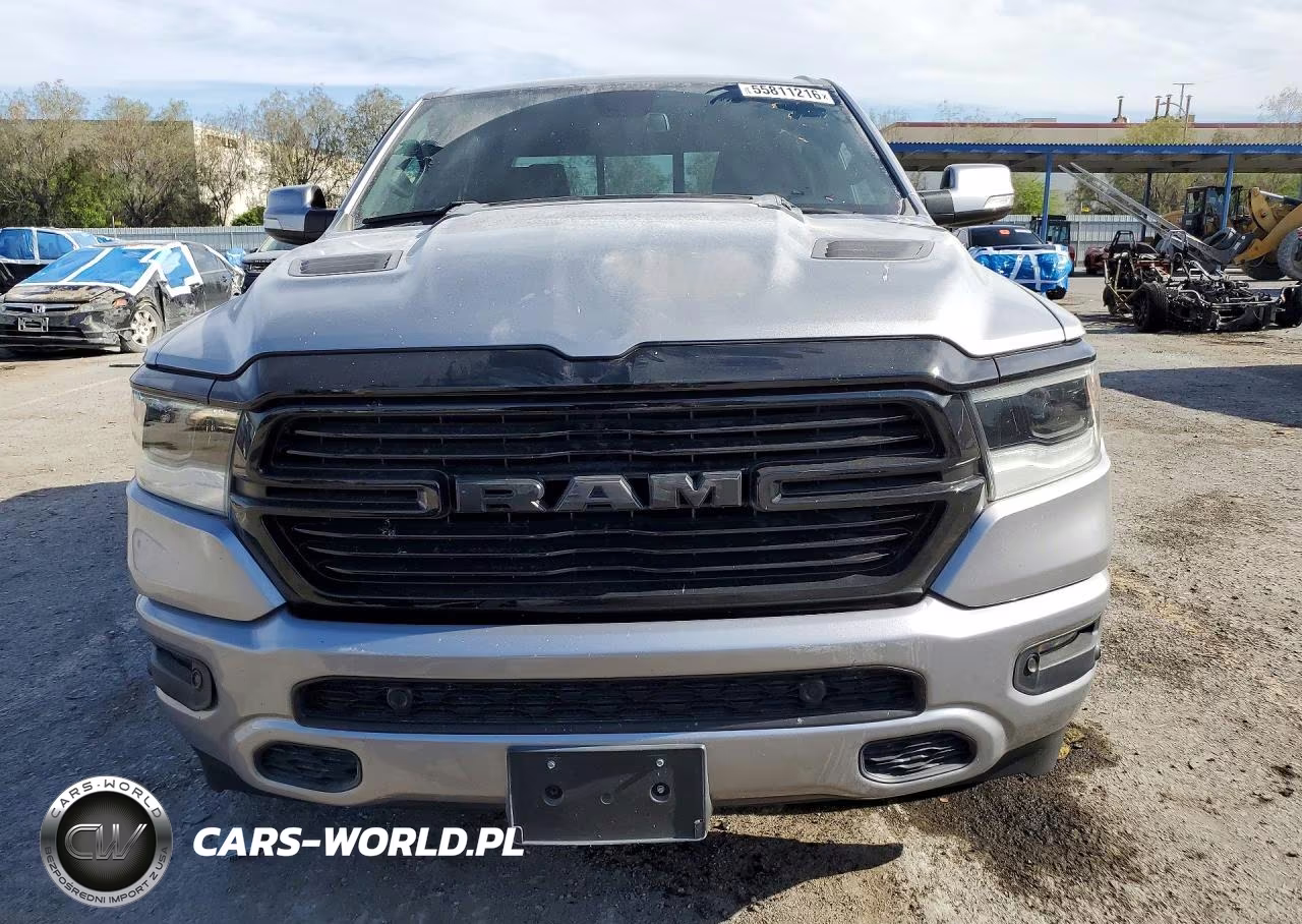 2020 Ram 1500 Laramie VIN:1C6RREJT2LN129942 - 5