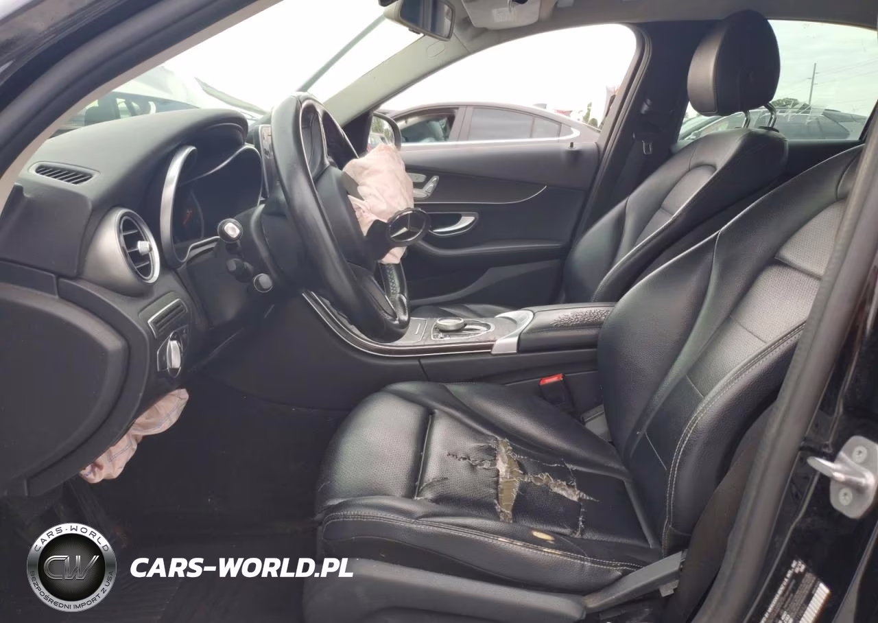 2017 Mercedes-Benz C 300 VIN:55SWF4JB2HU219912 - 7