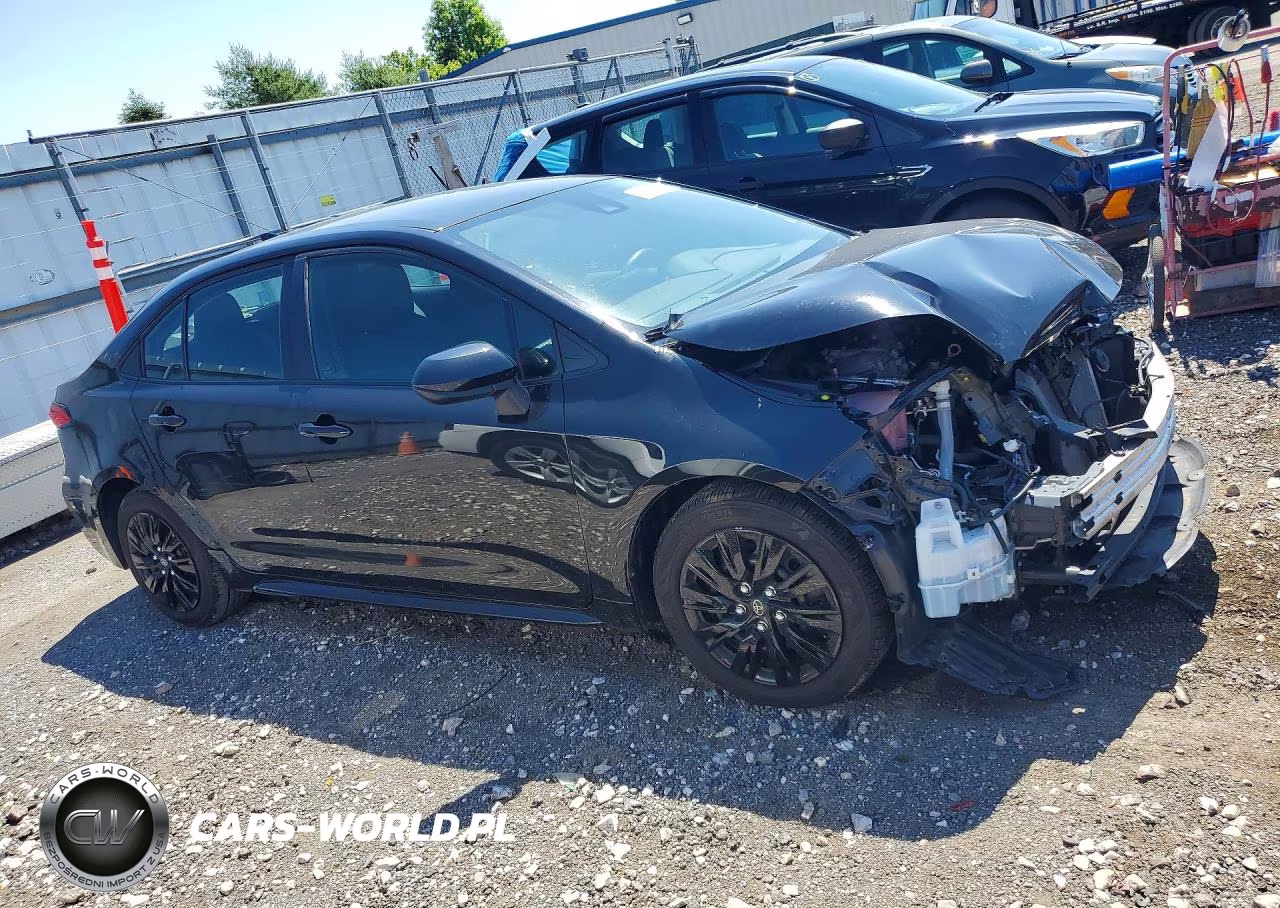 2022 Toyota Corolla Le VIN:5YFEPMAE4NP272390 - 4