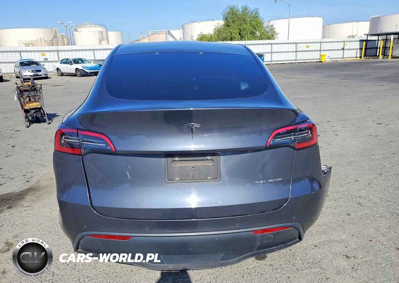2022 Tesla Model Y VIN:7SAYGDEE8NF480617 - 6