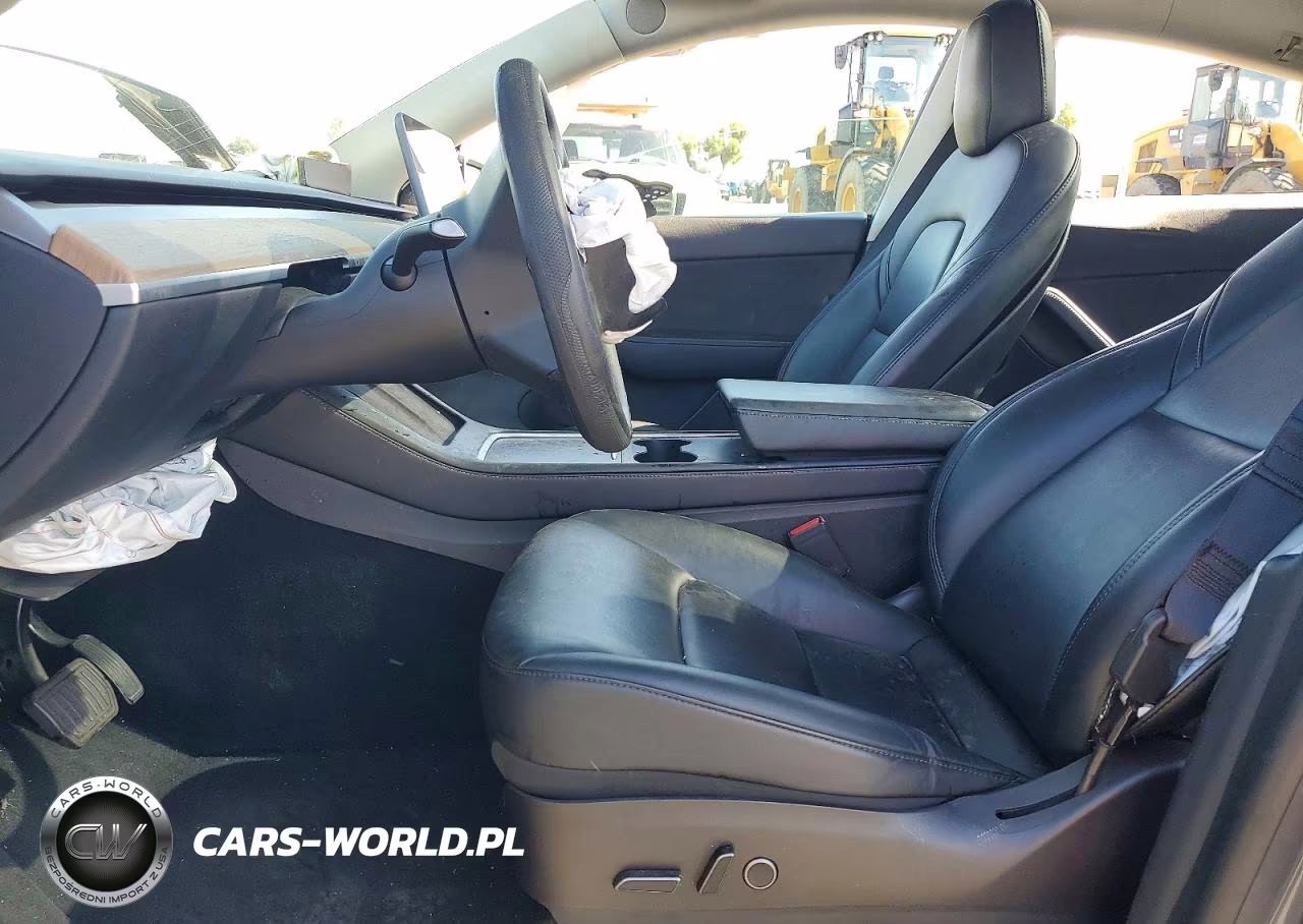 2022 Tesla Model Y VIN:7SAYGDEE8NF480617 - 7