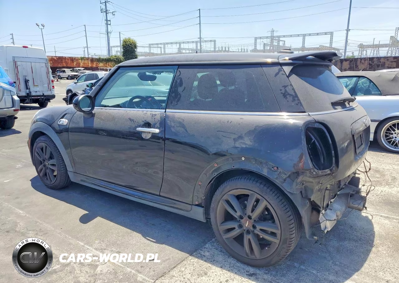 2018 Mini Cooper S VIN:WMWXP7C59J2A48466 - 2