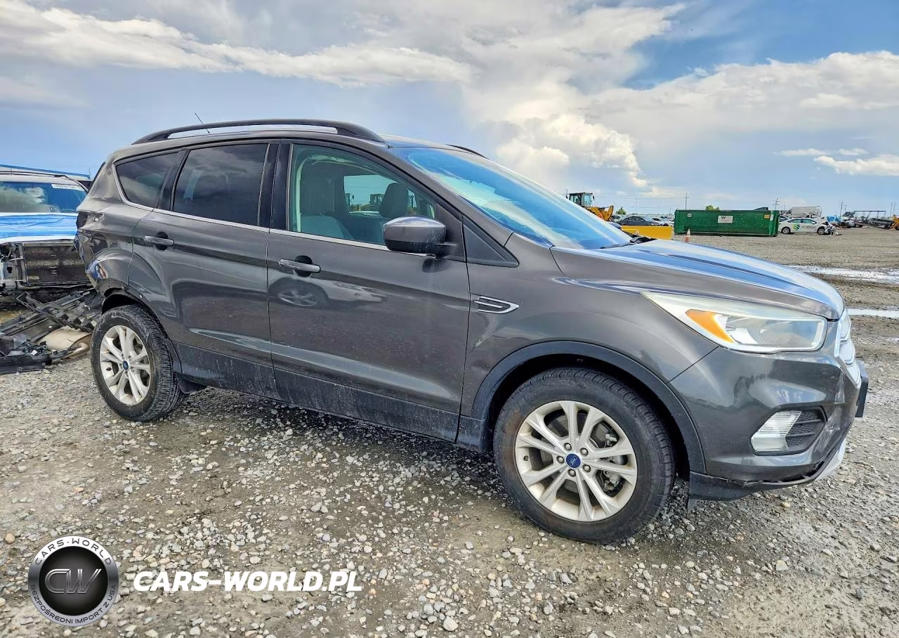 2018 Ford Escape Se VIN:1FMCU9GD9JUA97509 - 4