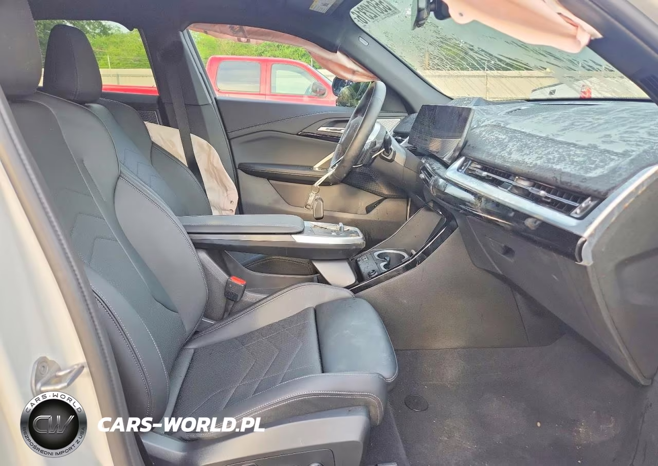 2025 BMW X2 xDrive28I VIN:WBX63GM00S5101276 - 7