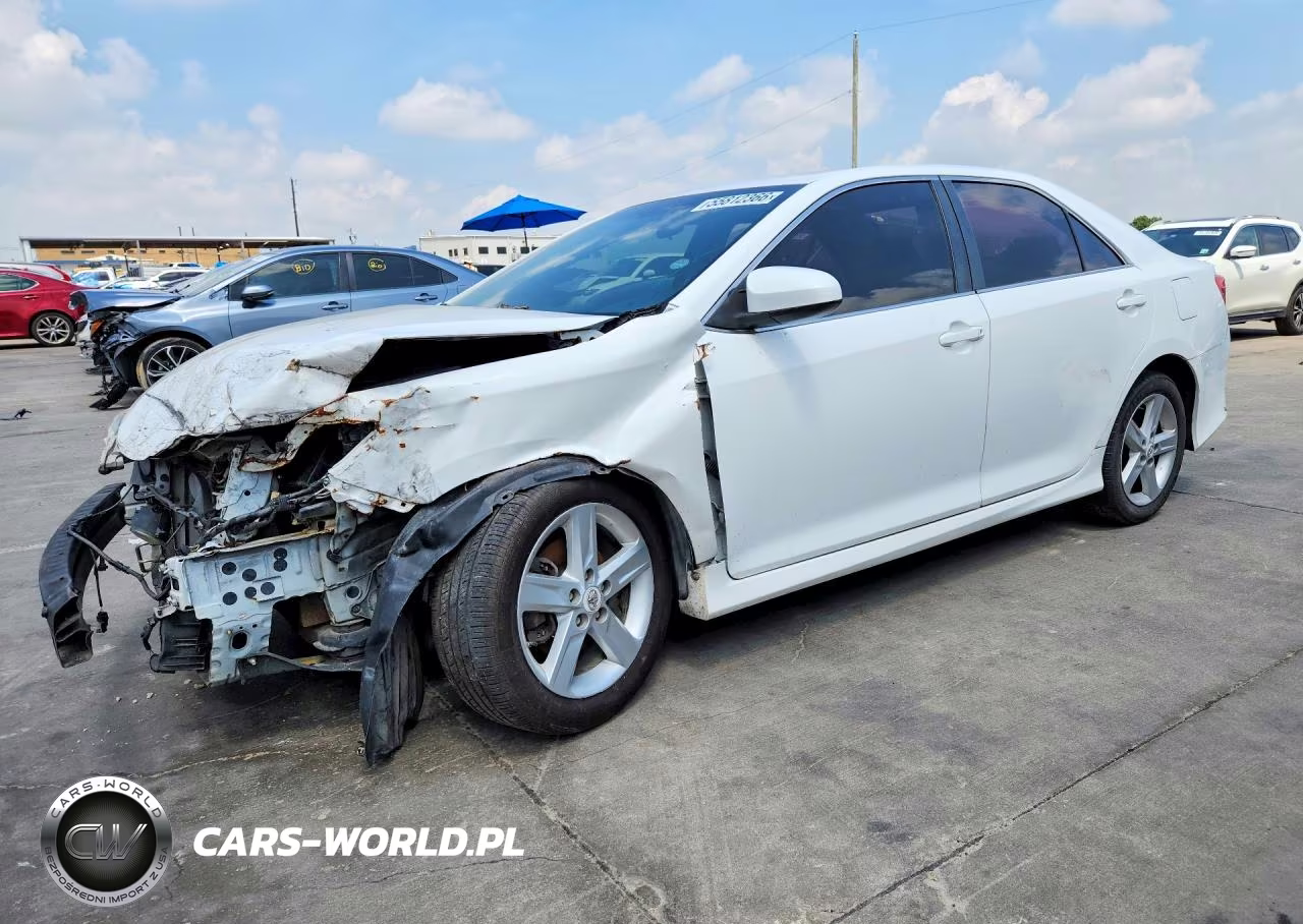2012 Toyota Camry Se – zdjęcie 1 z 12