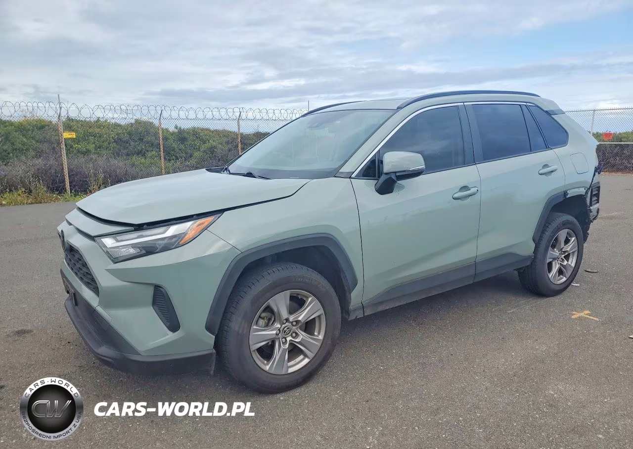 2022 Toyota Rav4 Xle – zdjęcie 1 z 13