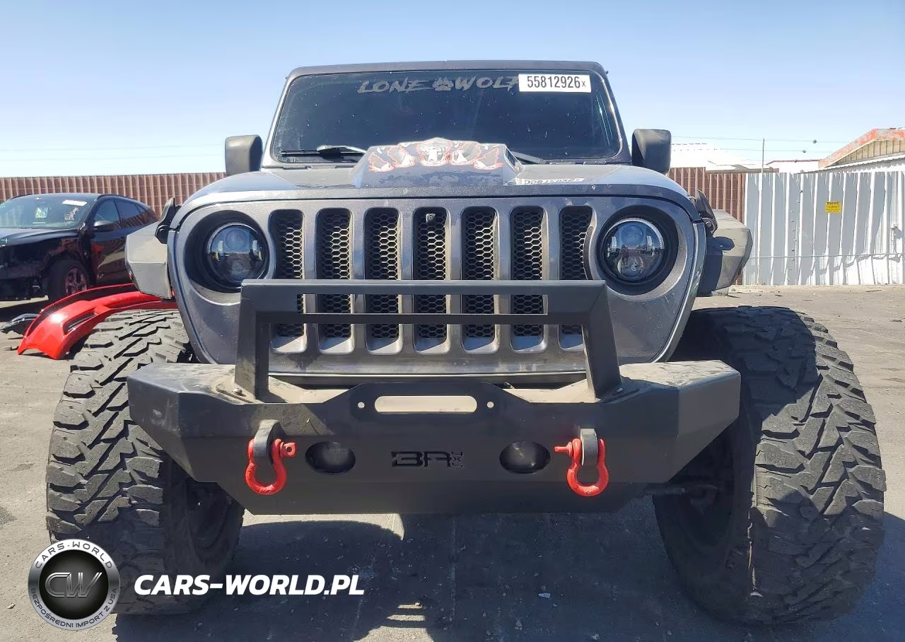 2018 Jeep Wrangler Unlimited Sport VIN:1C4HJXDG8JW109692 - 5
