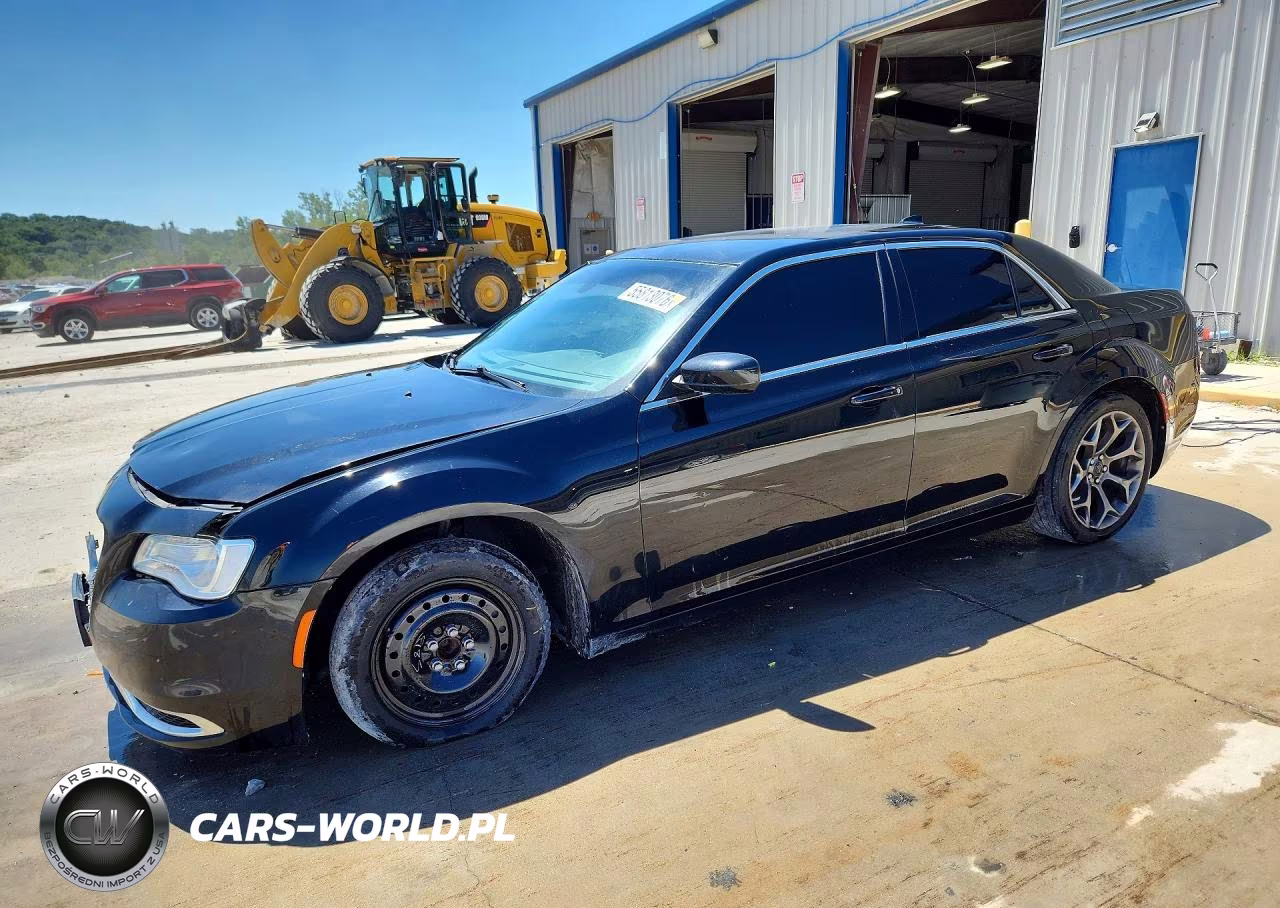 2015 Chrysler 300 Limited