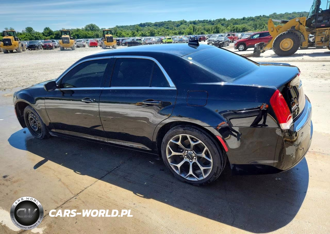 2015 Chrysler 300 Limited VIN:2C3CCAAG2FH769405 - 2