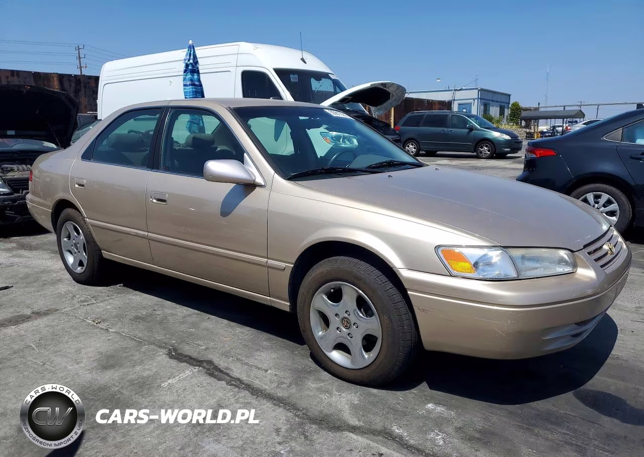 1997 Toyota Camry Le VIN:JT2BG22K8V0049252 - 4