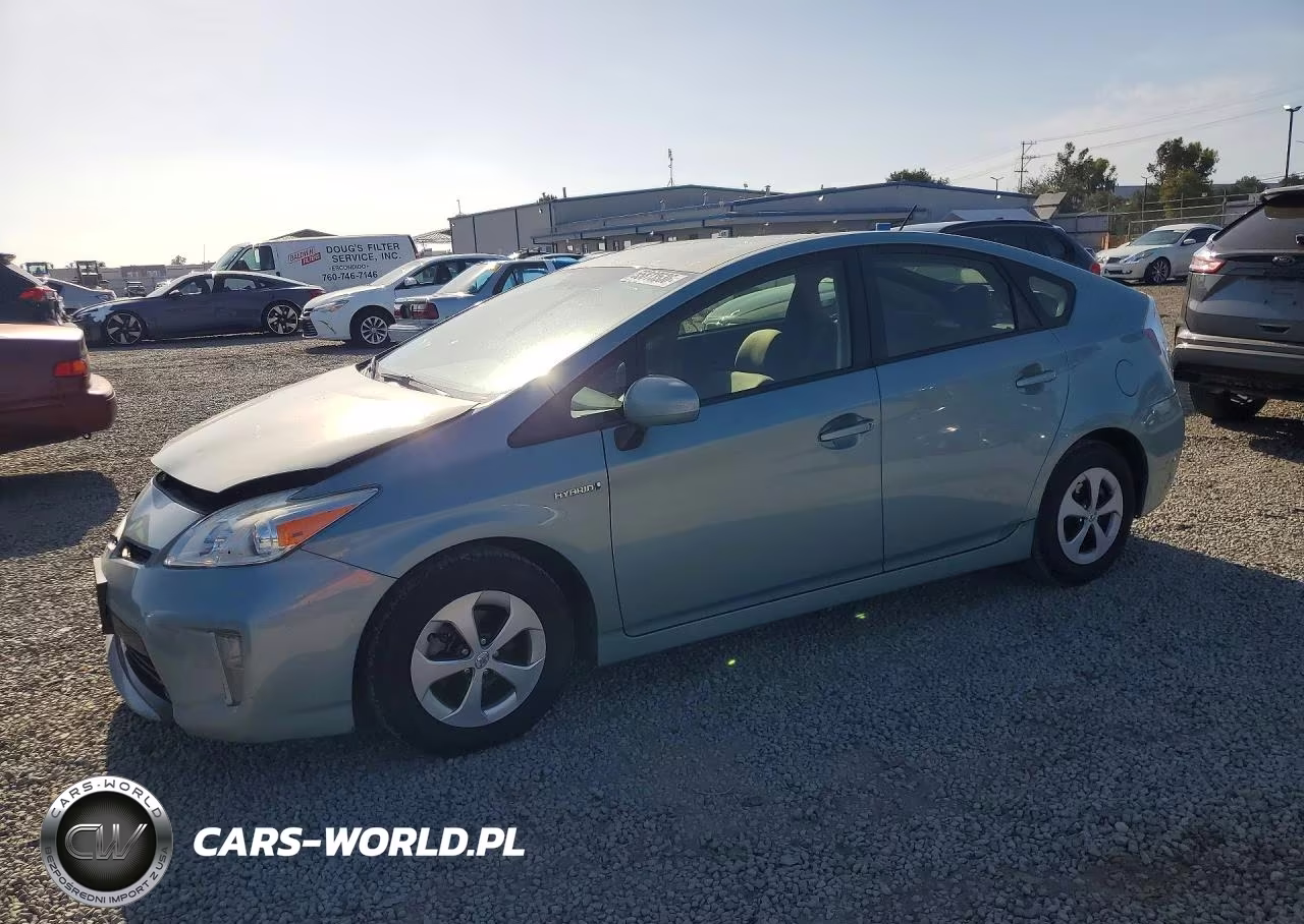 2015 Toyota Prius Two – zdjęcie 1 z 12