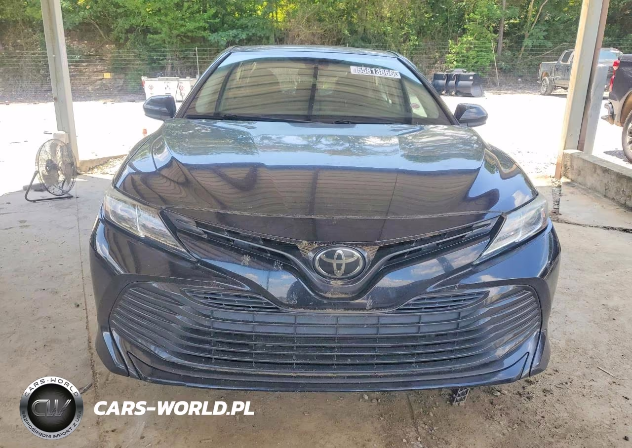 2019 Toyota Camry Le VIN:4T1B11HK8KU816494 - 5