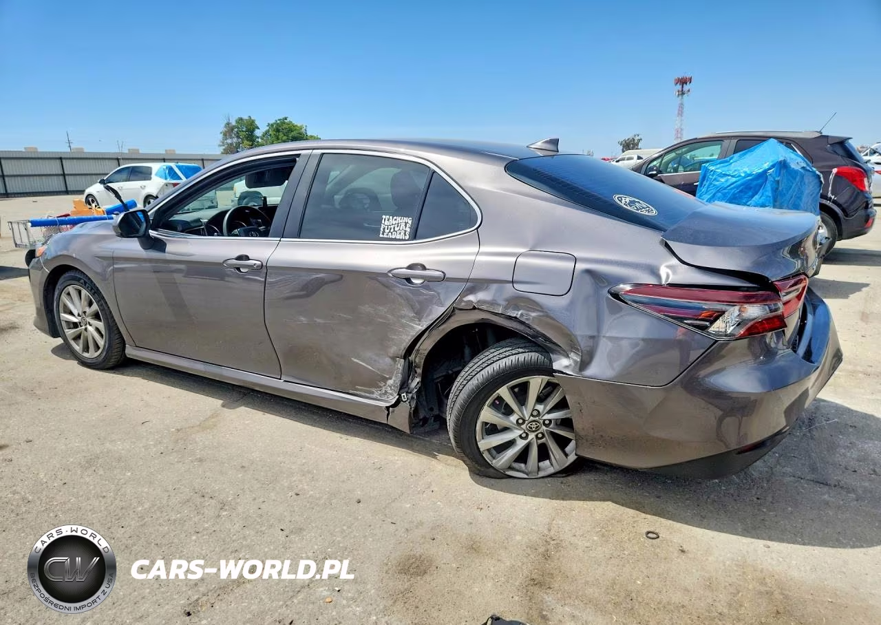 2021 Toyota Camry Le VIN:4T1C11AK8MU535202 - 2