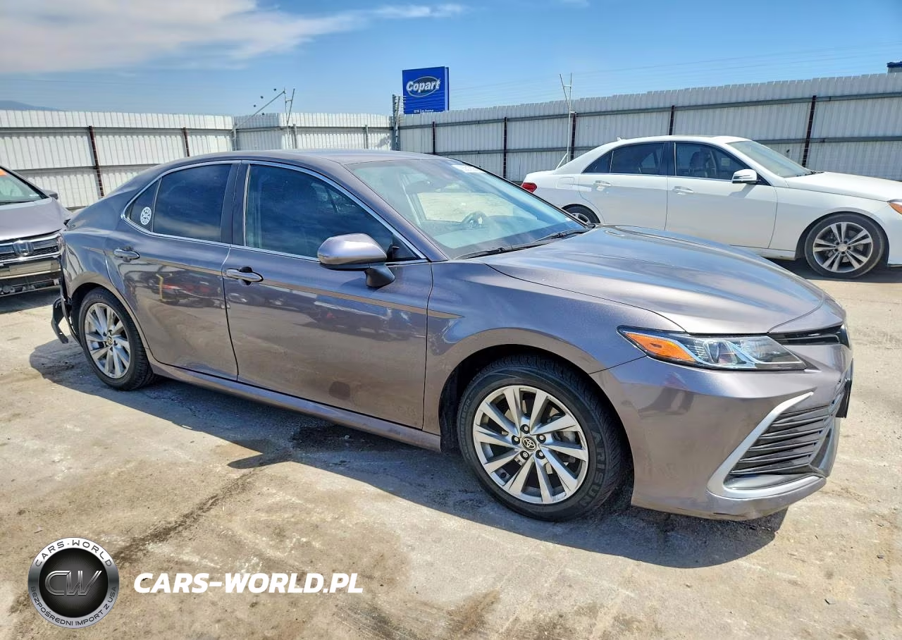 2021 Toyota Camry Le VIN:4T1C11AK8MU535202 - 4