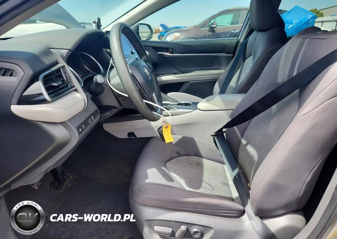 2021 Toyota Camry Le VIN:4T1C11AK8MU535202 - 7