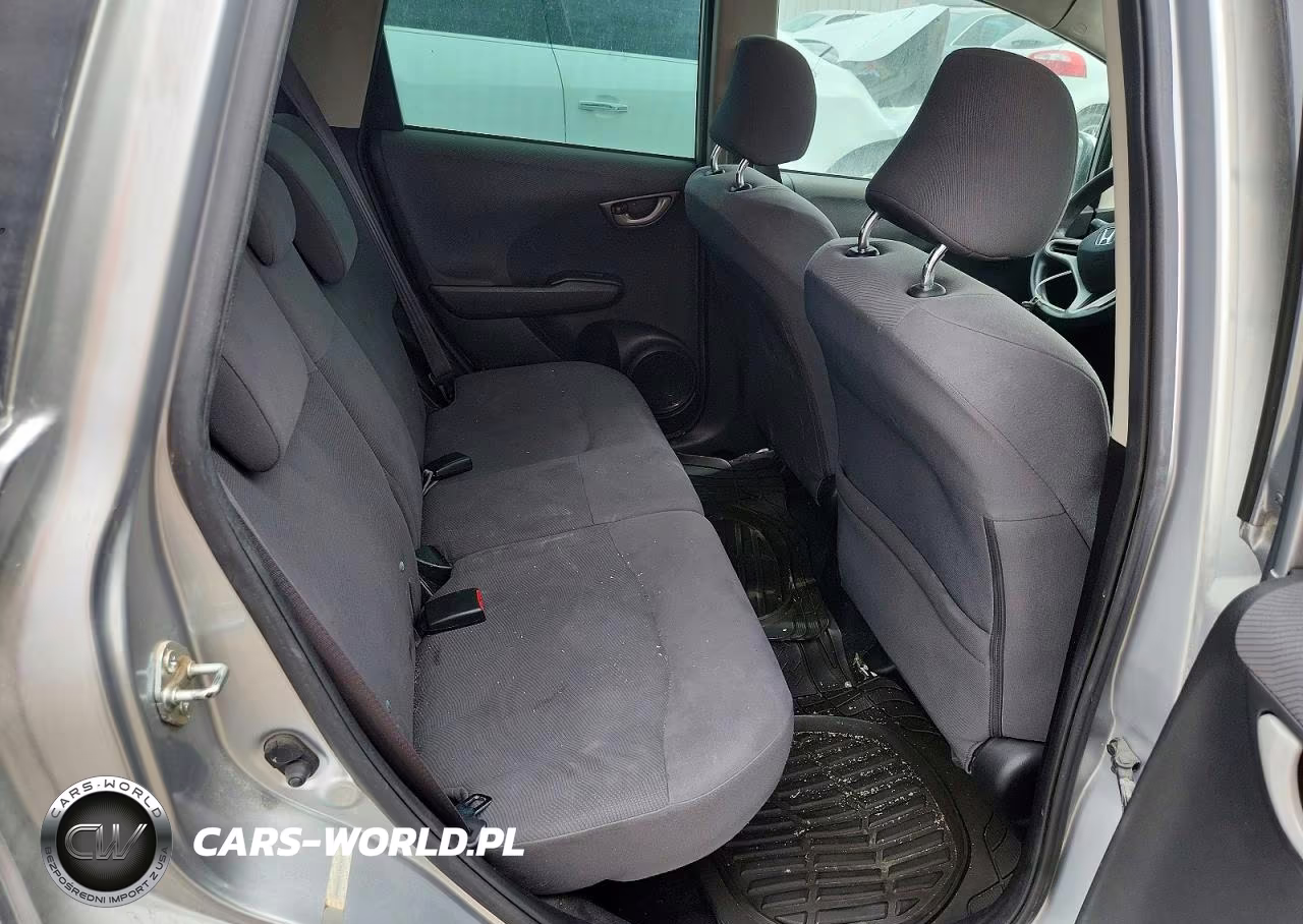 2013 Honda Fit VIN:JHMGE8G3XDC029362 - 11