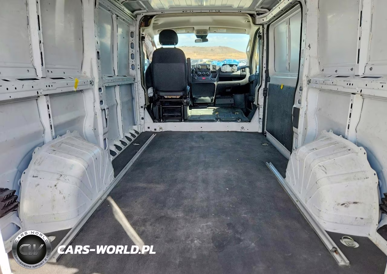 2018 Ram Promaster 1500 Delivery Van VIN:3C6TRVAG3JE103361 - 10