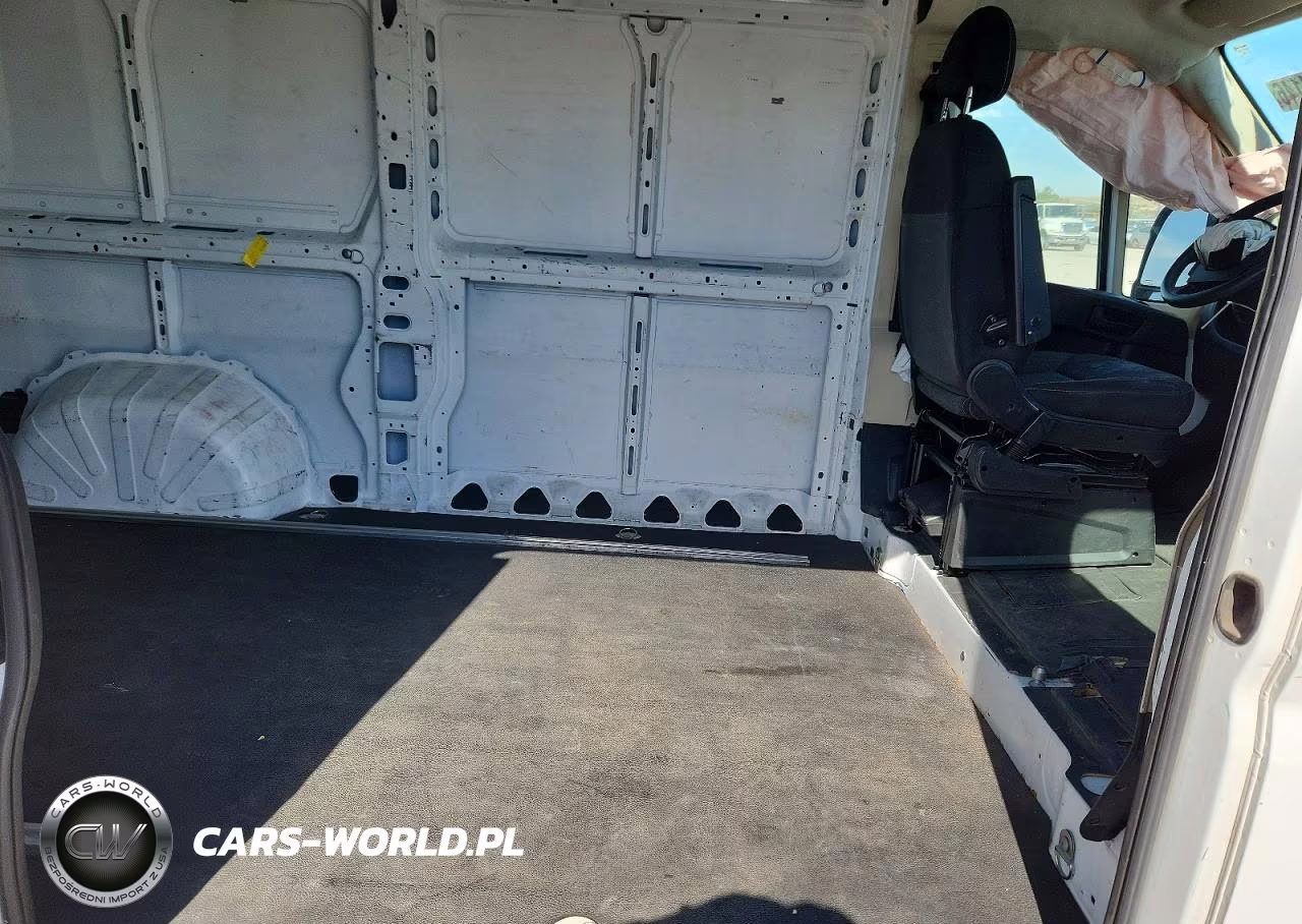 2018 Ram Promaster 1500 Delivery Van VIN:3C6TRVAG3JE103361 - 11