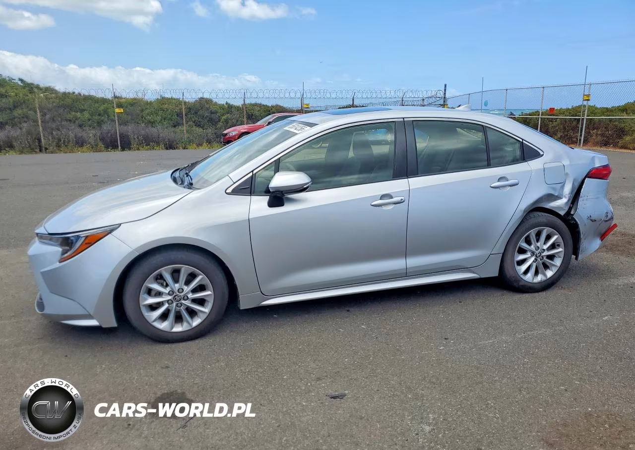 2022 Toyota Corolla Xle – zdjęcie 1 z 12