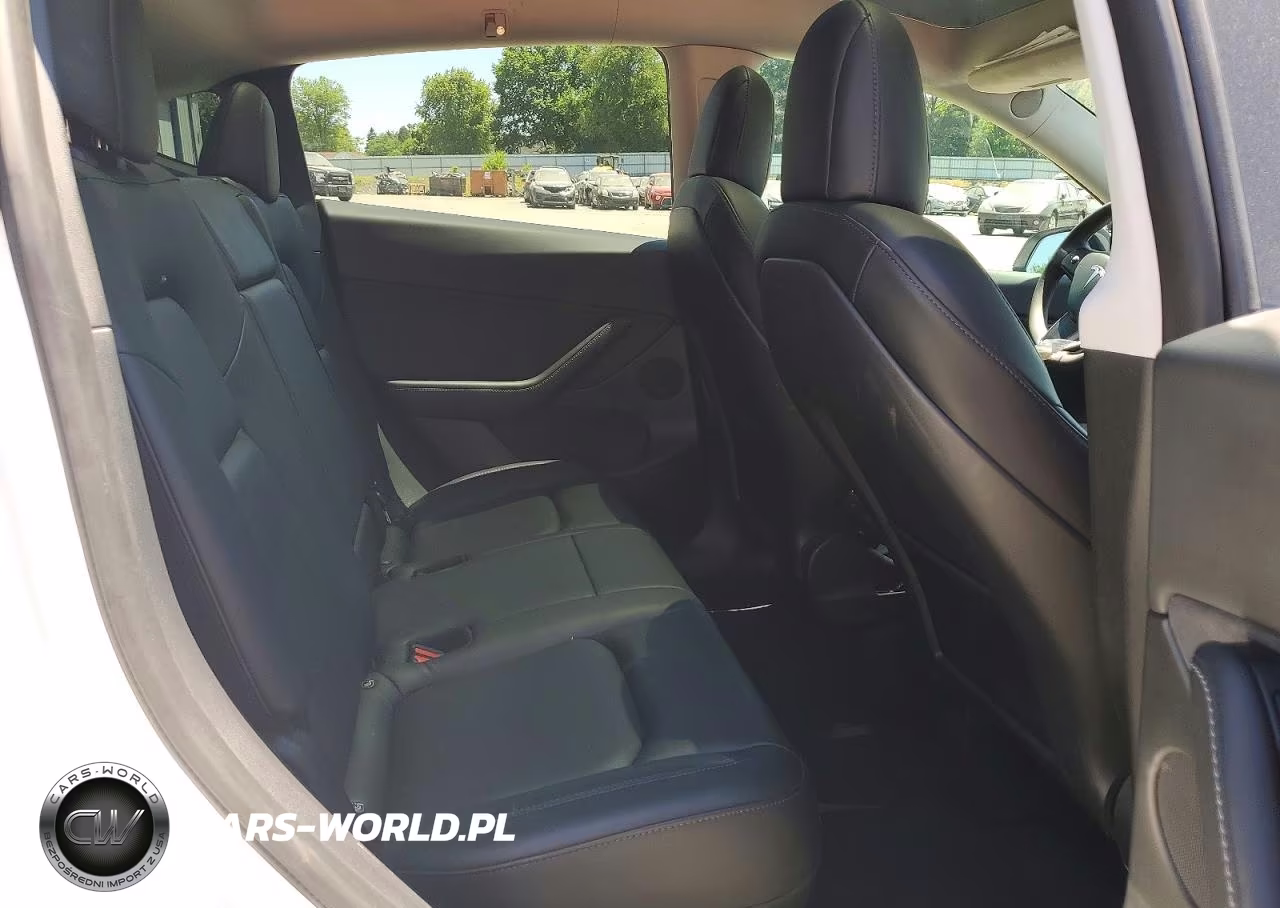 2022 Tesla Model Y VIN:7SAYGDEFXNF307271 - 10