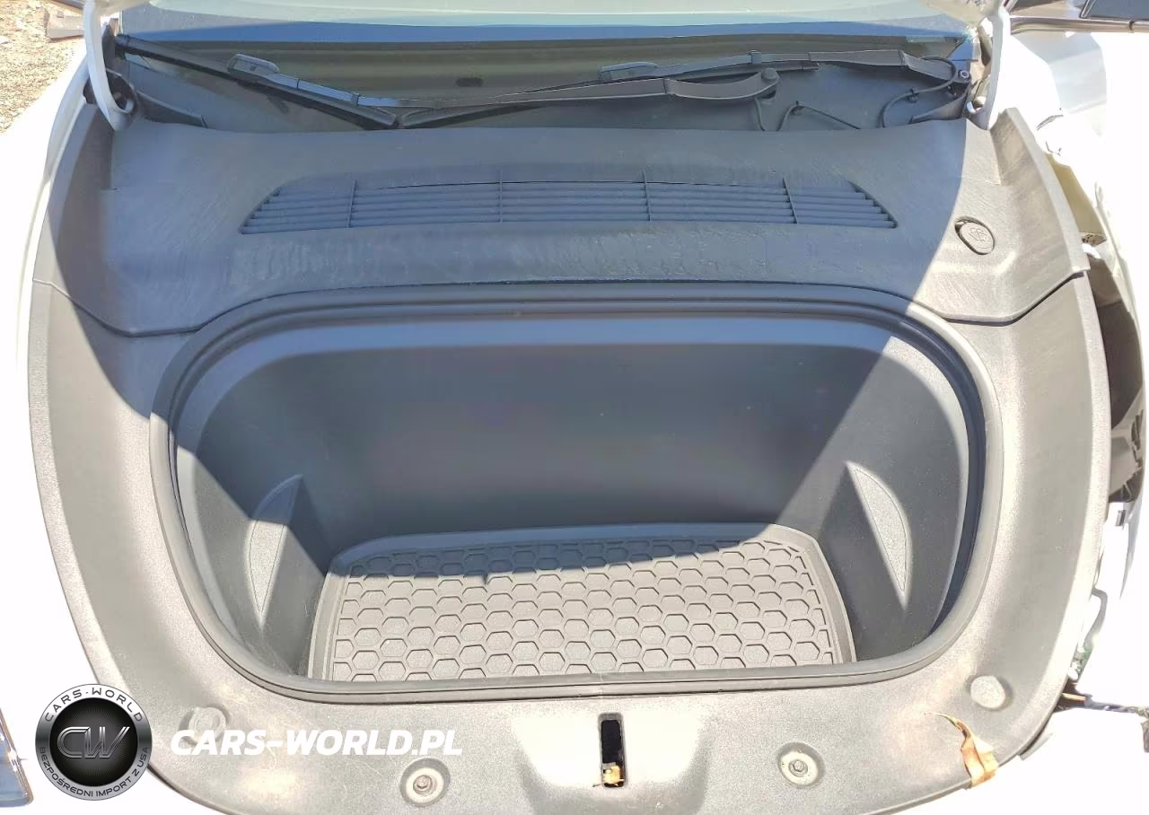 2022 Tesla Model Y VIN:7SAYGDEFXNF307271 - 11