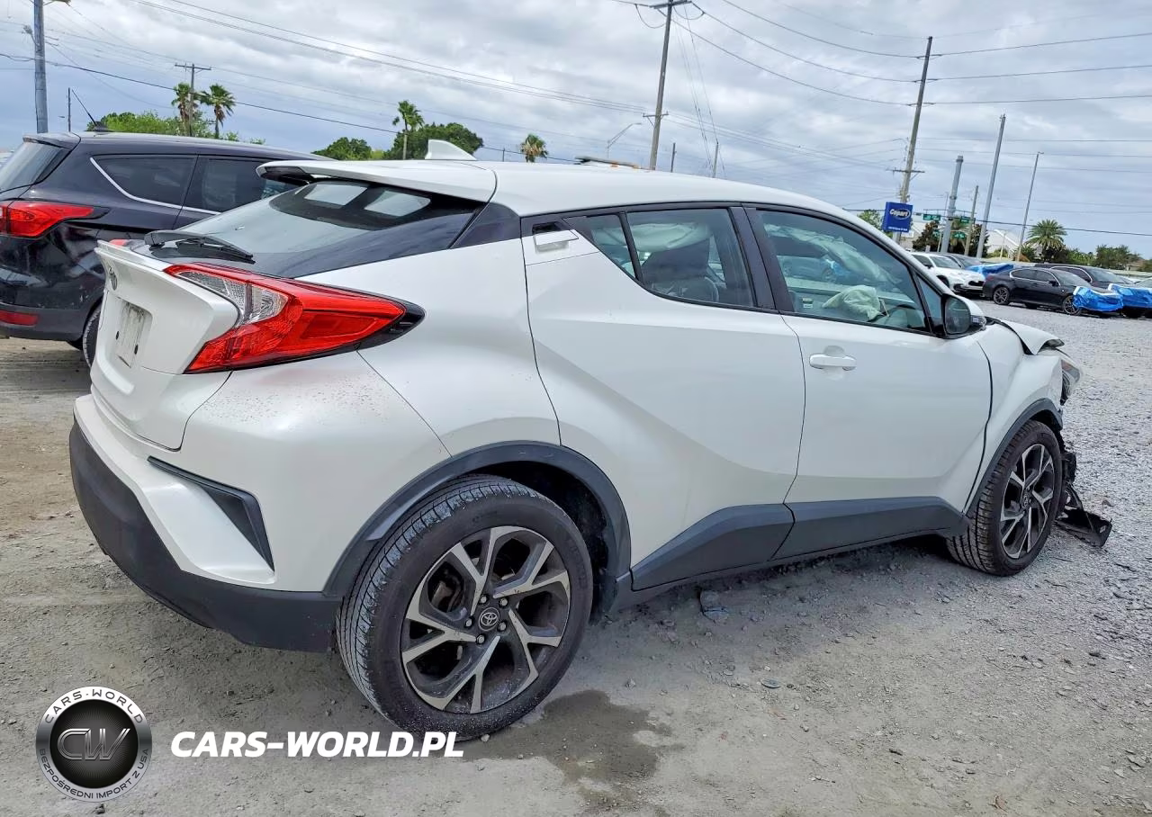 2018 Toyota C-Hr Xle VIN:NMTKHMBX0JR048596 - 3