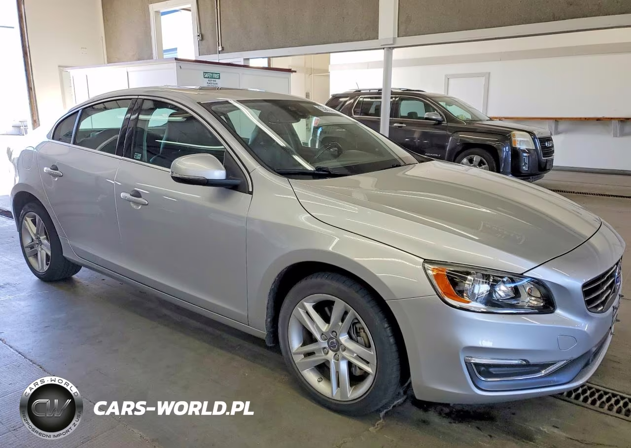 2015 Volvo S60 Premier VIN:YV1612TK8F2332243 - 4