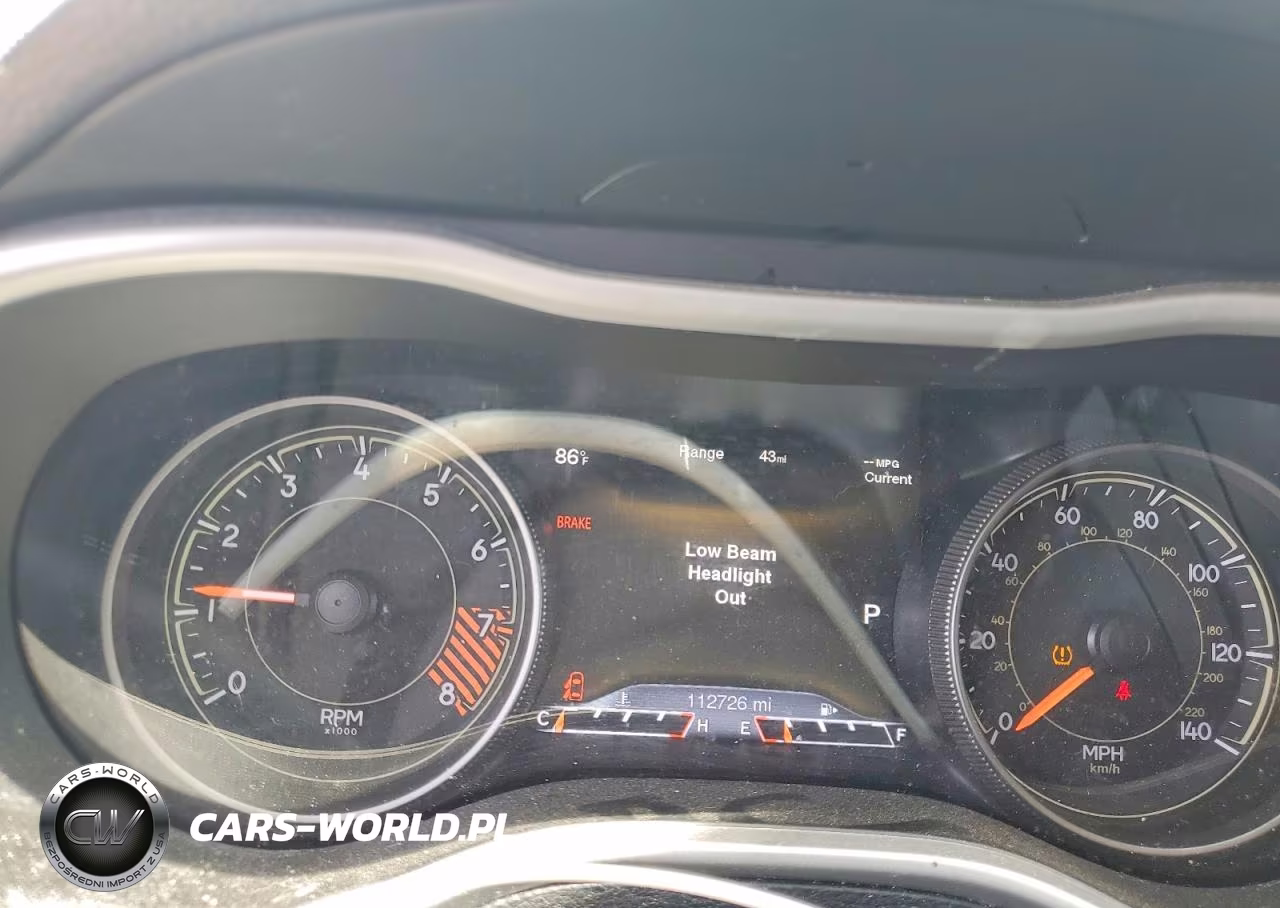 2015 Jeep Cherokee Trailhawk VIN:1C4PJMBS6FW688044 - 9