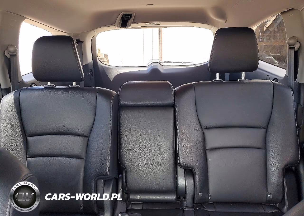2017 Honda Pilot Touring VIN:5FNYF6H91HB083149 - 10