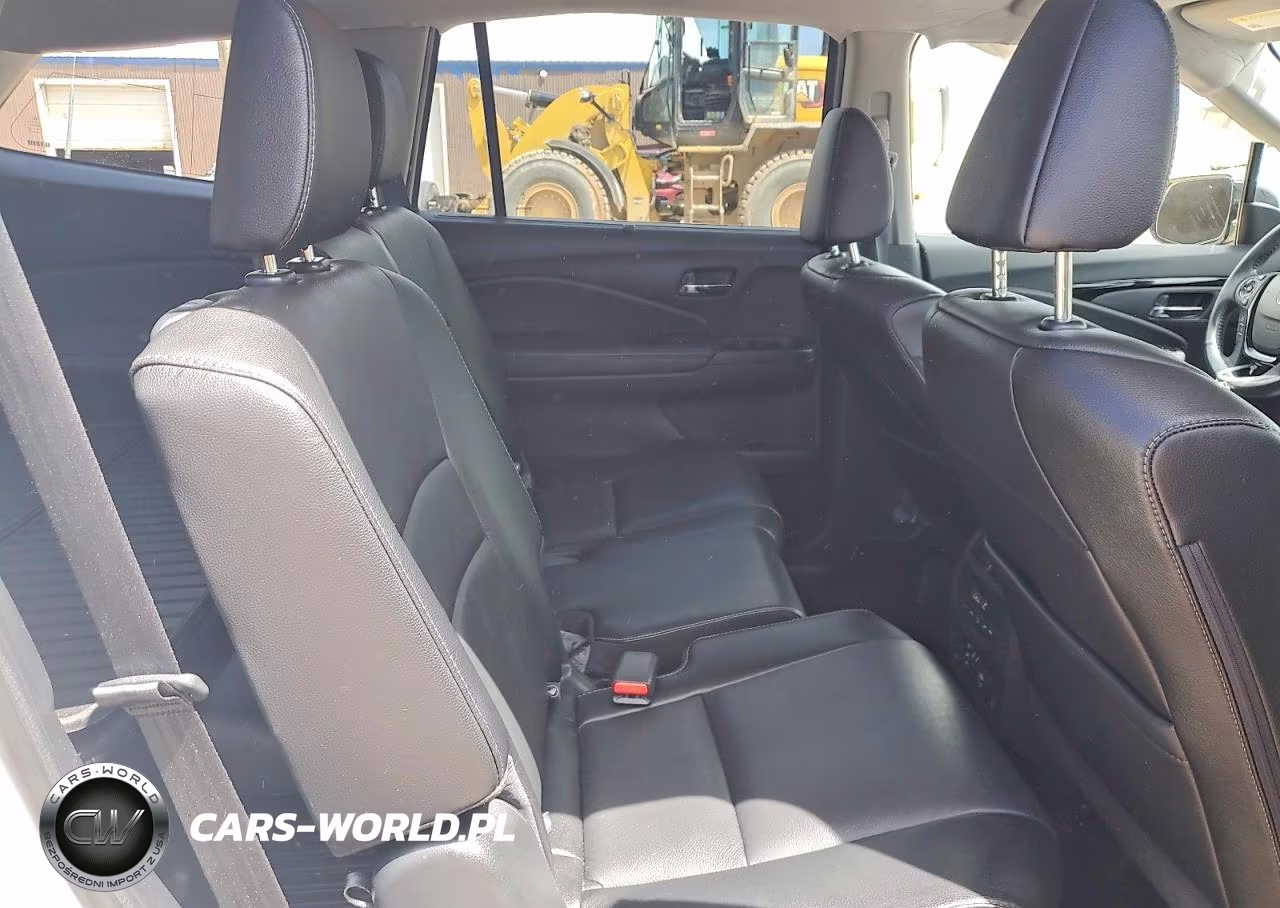 2017 Honda Pilot Touring VIN:5FNYF6H91HB083149 - 11