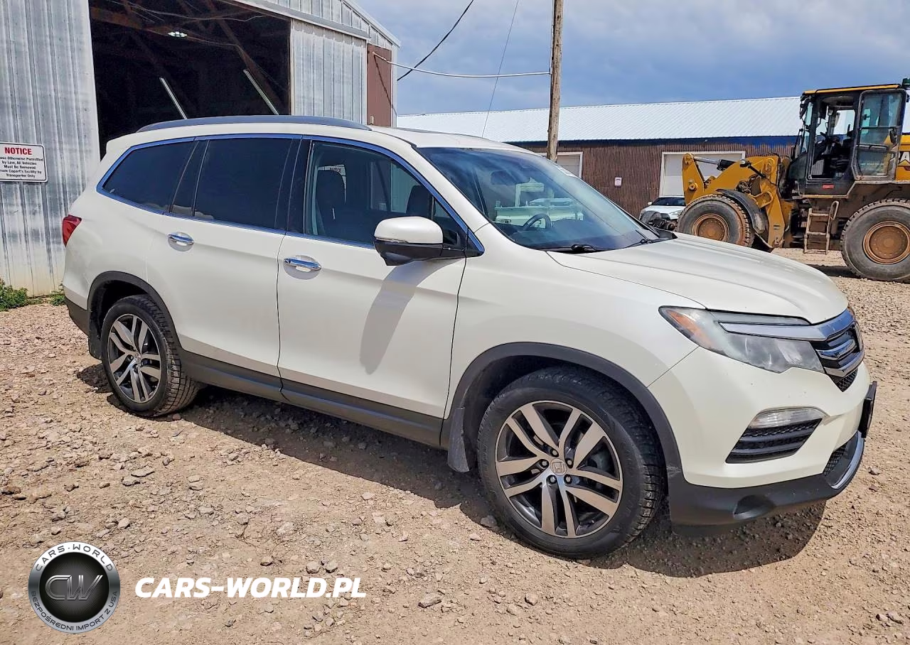 2017 Honda Pilot Touring VIN:5FNYF6H91HB083149 - 4