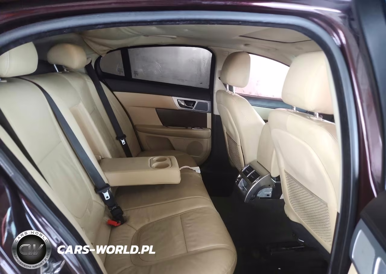 2013 Jaguar Xf I4 T VIN:SAJWA0ESXDPS83359 - 10