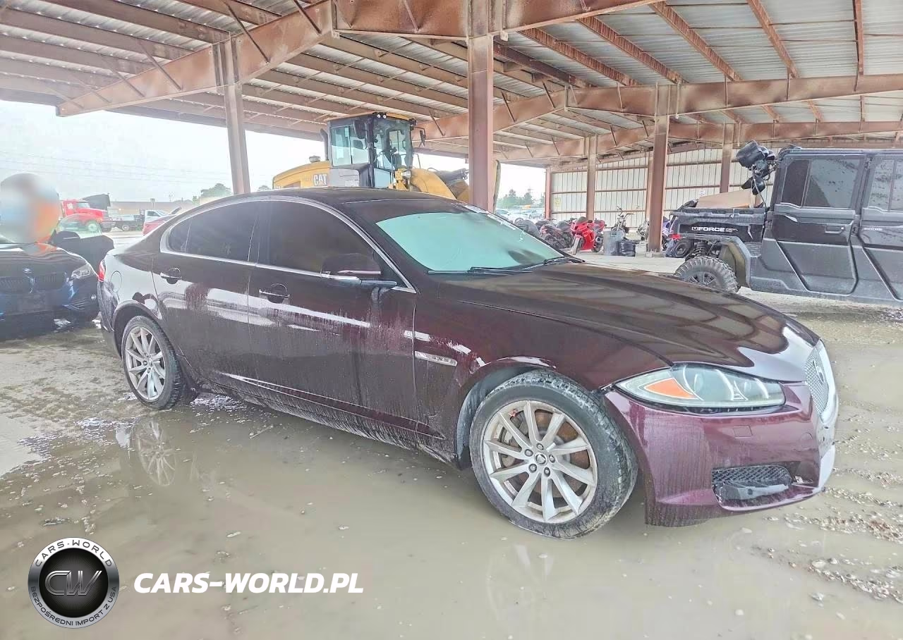 2013 Jaguar Xf I4 T VIN:SAJWA0ESXDPS83359 - 4