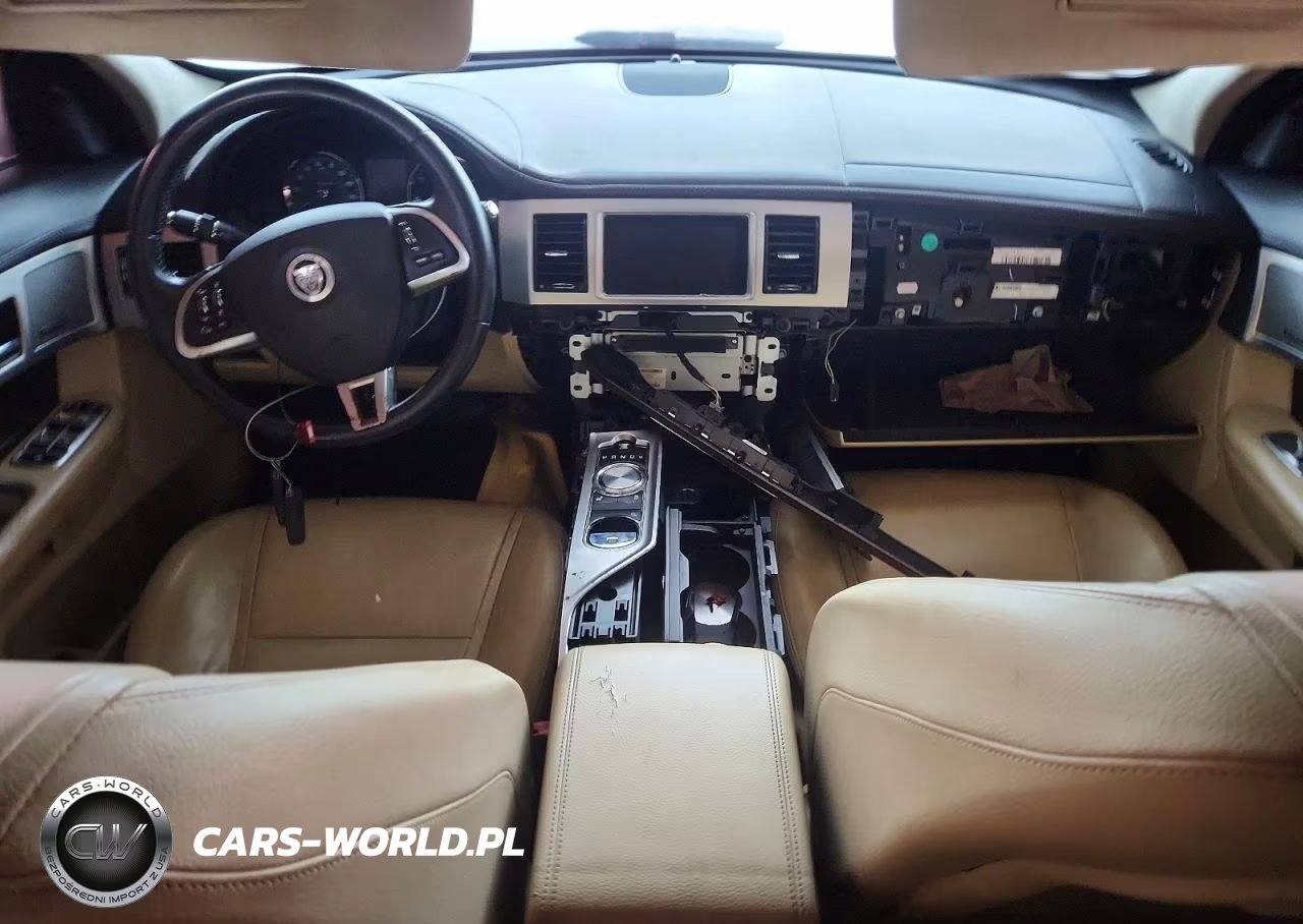 2013 Jaguar Xf I4 T VIN:SAJWA0ESXDPS83359 - 8