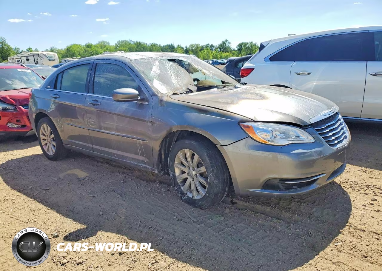 2012 Chrysler 200 Touring VIN:1C3CCBBB4CN171909 - 4