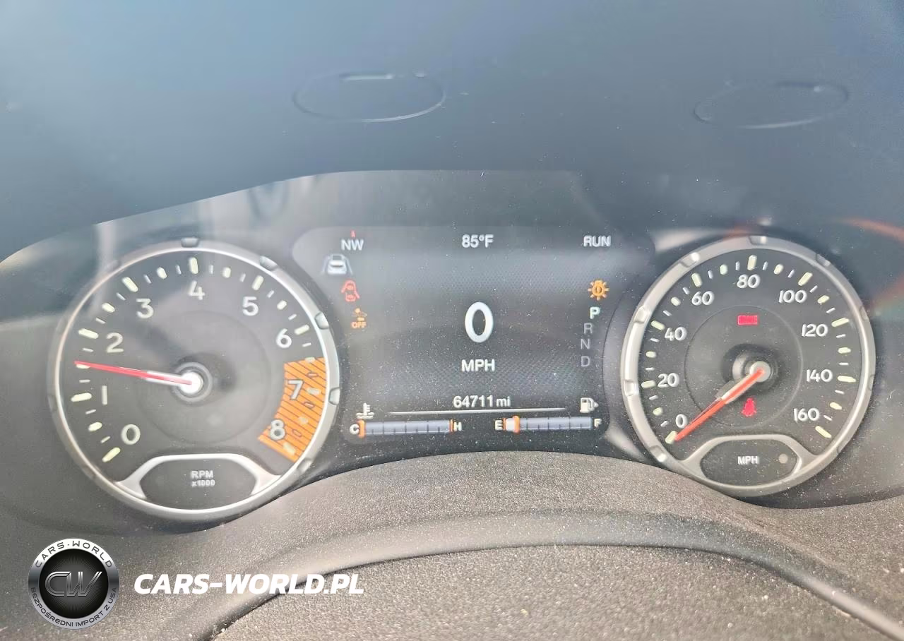 2021 Jeep Renegade Latitude VIN:ZACNJCBB2MPM79697 - 9