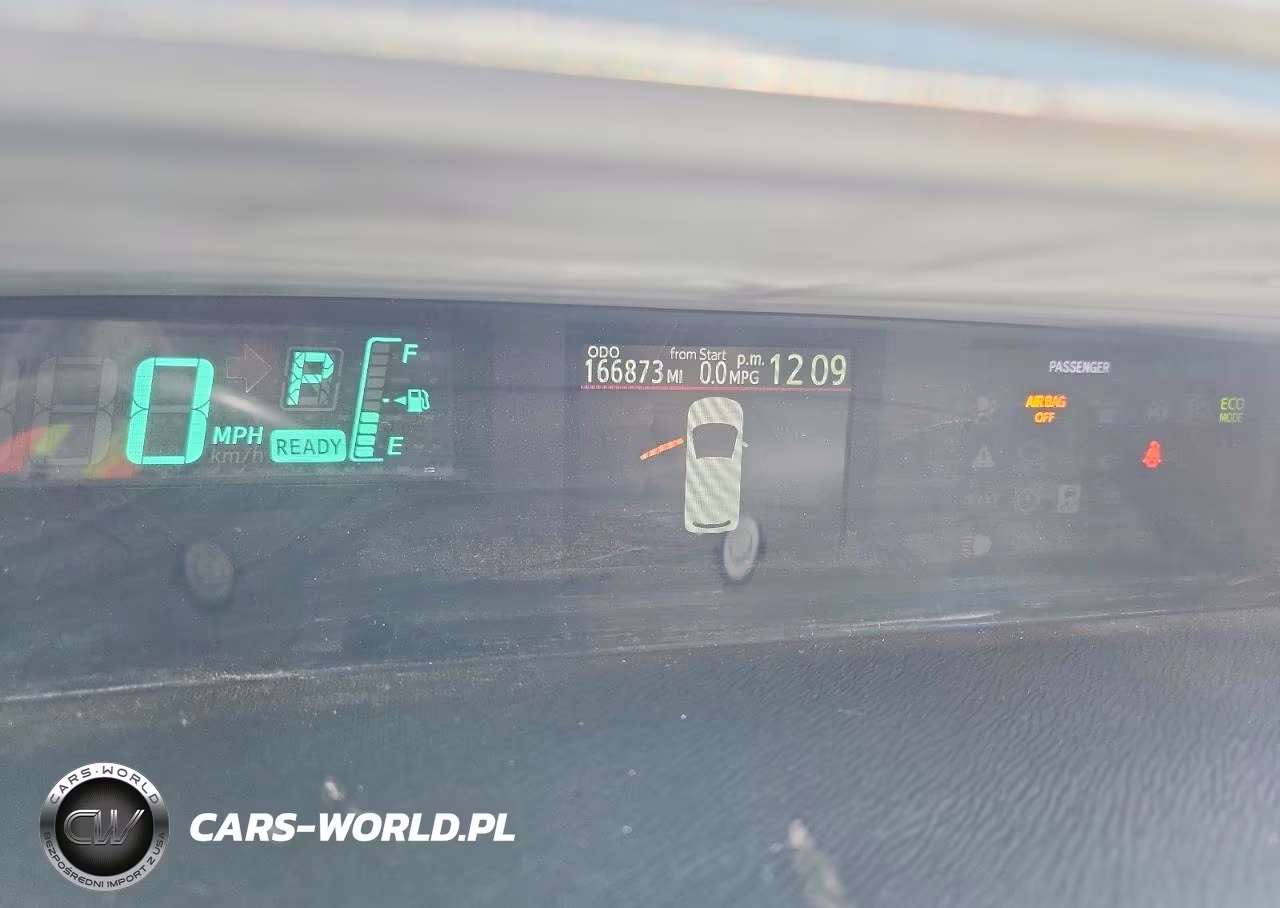 2012 Toyota Prius C Two VIN:JTDKDTB34C1030249 - 9