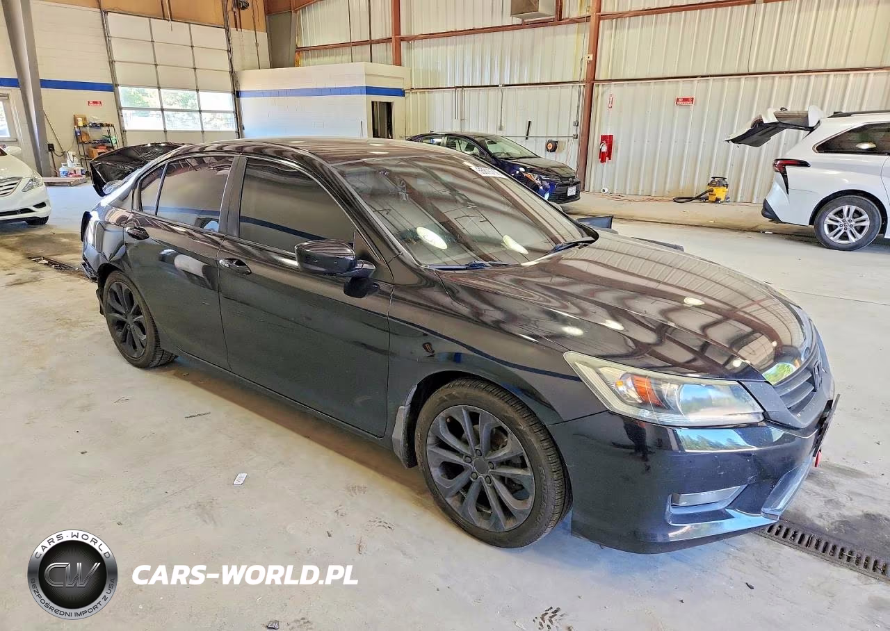 2015 Honda Accord Sport VIN:1HGCR2F56FA078305 - 4
