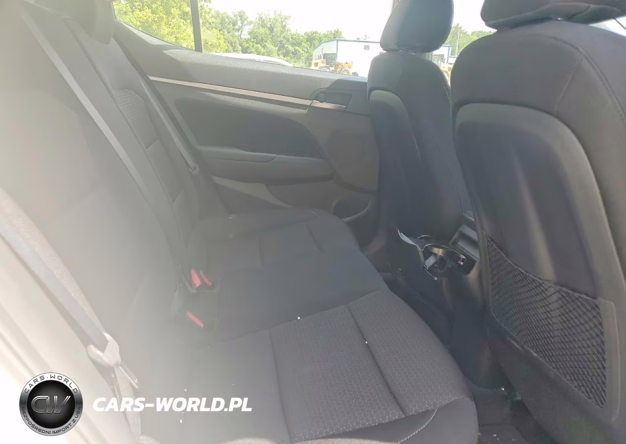 2018 Hyundai Elantra Value Edition VIN:5NPD84LF3JH217001 - 10