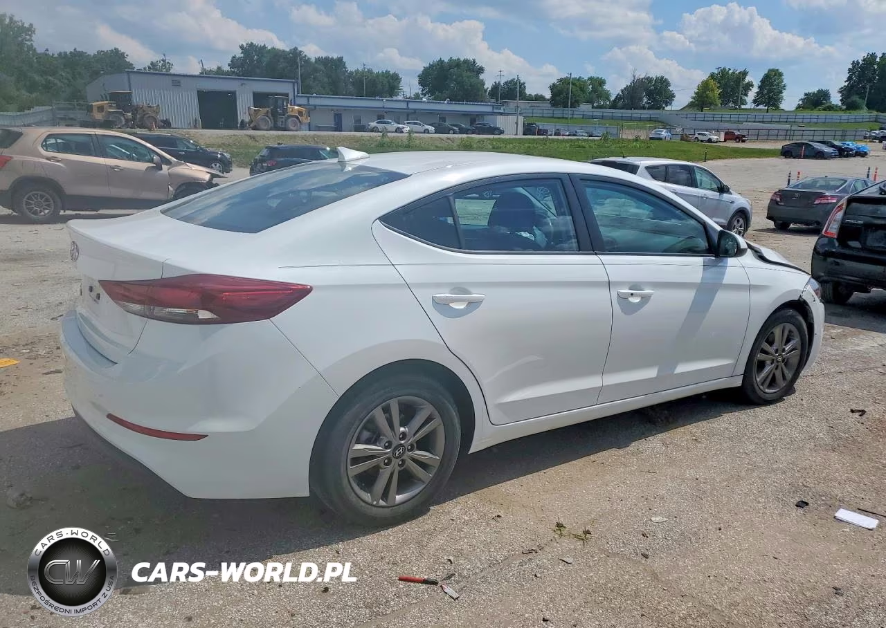 2018 Hyundai Elantra Value Edition VIN:5NPD84LF3JH217001 - 3