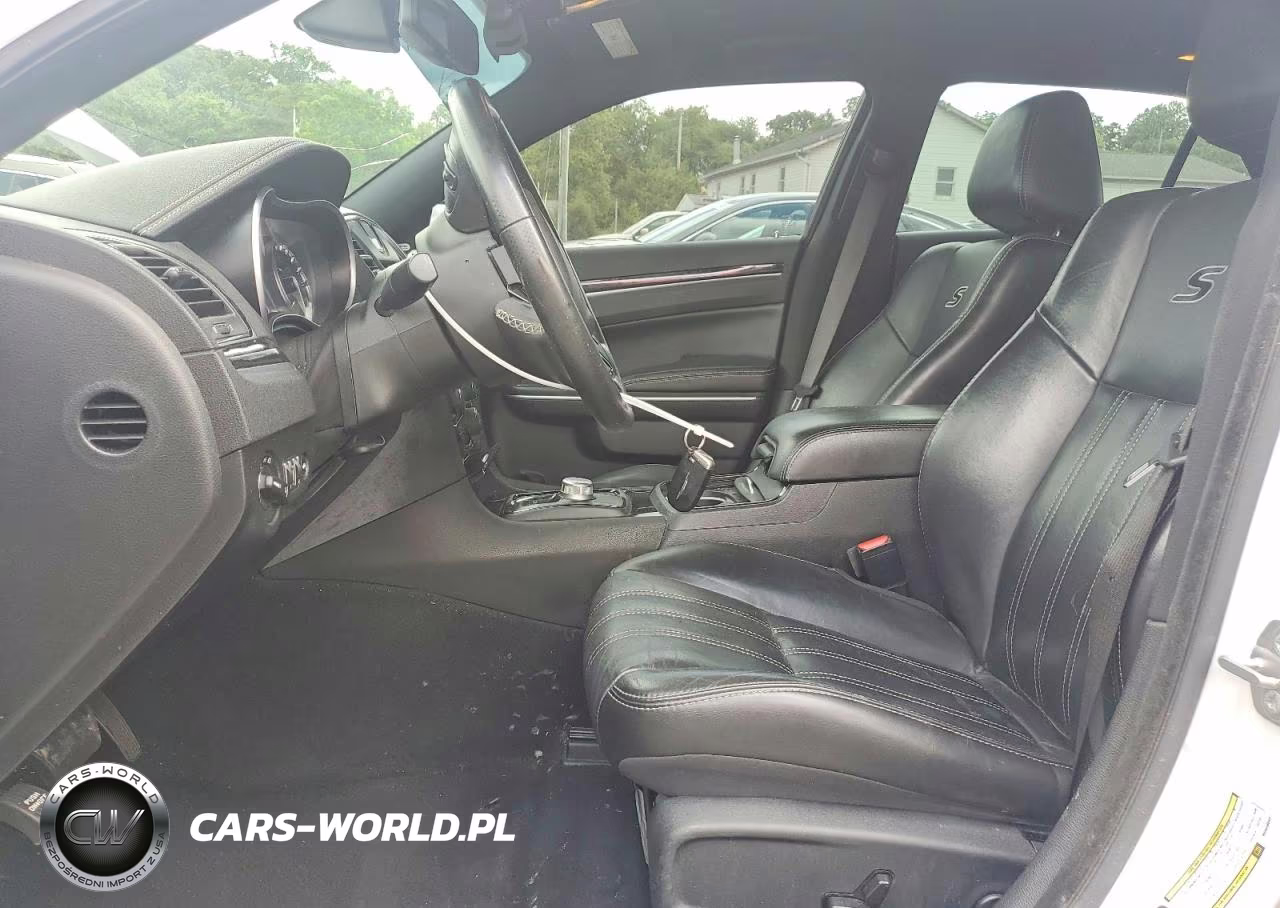 2021 Chrysler 300 S VIN:2C3CCABG0MH549644 - 7