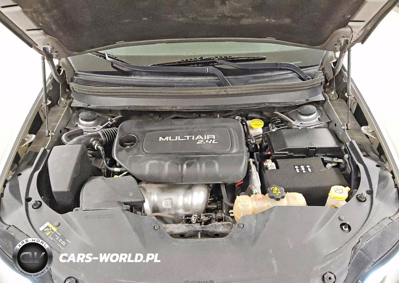 2019 Jeep Cherokee Latitude Plus VIN:1C4PJLLB8KD184206 - 12