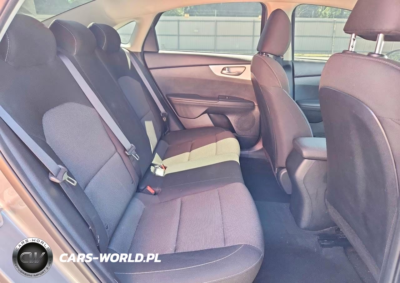 2024 Kia Forte Lxs VIN:3KPF24AD3RE750199 - 10