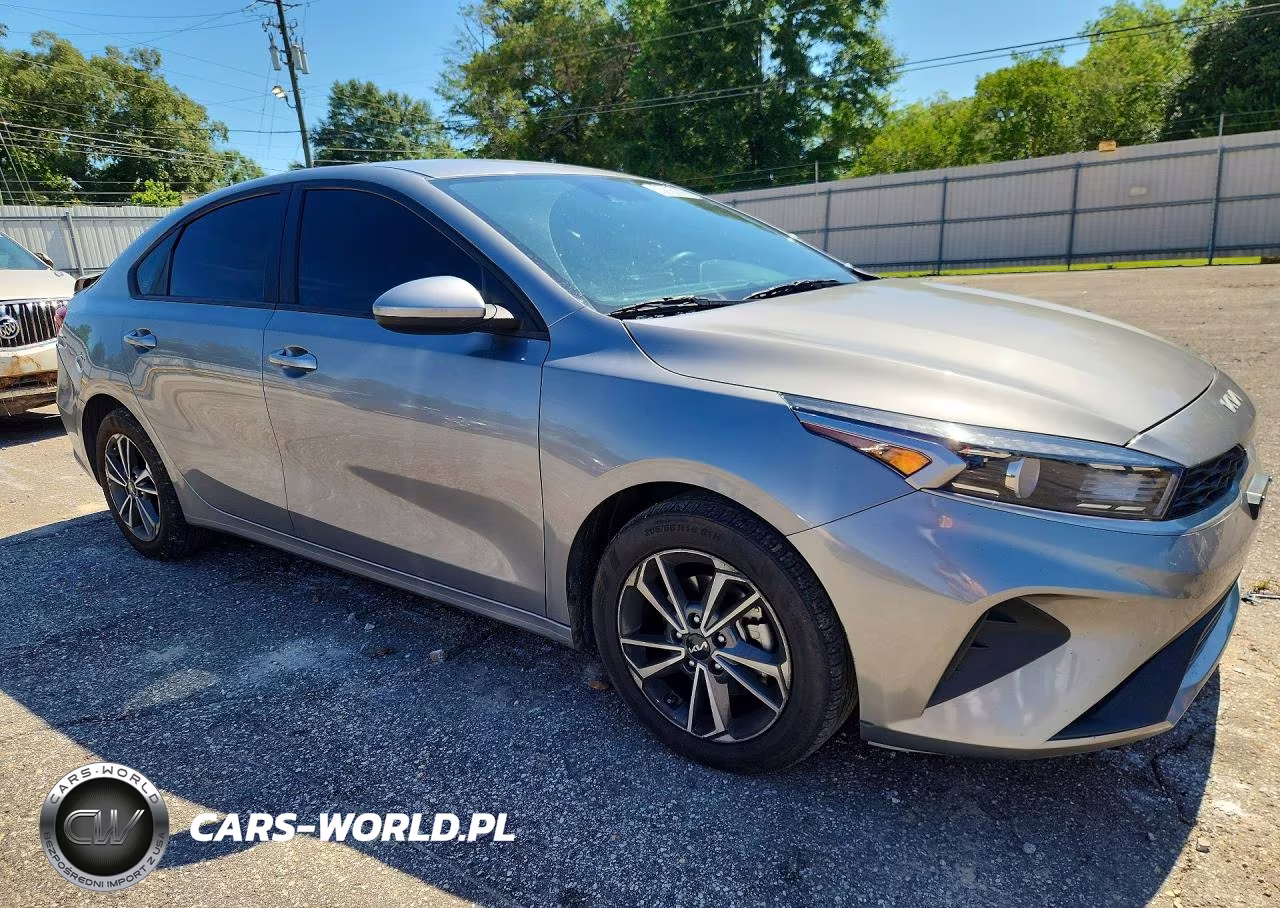 2024 Kia Forte Lxs VIN:3KPF24AD3RE750199 - 4