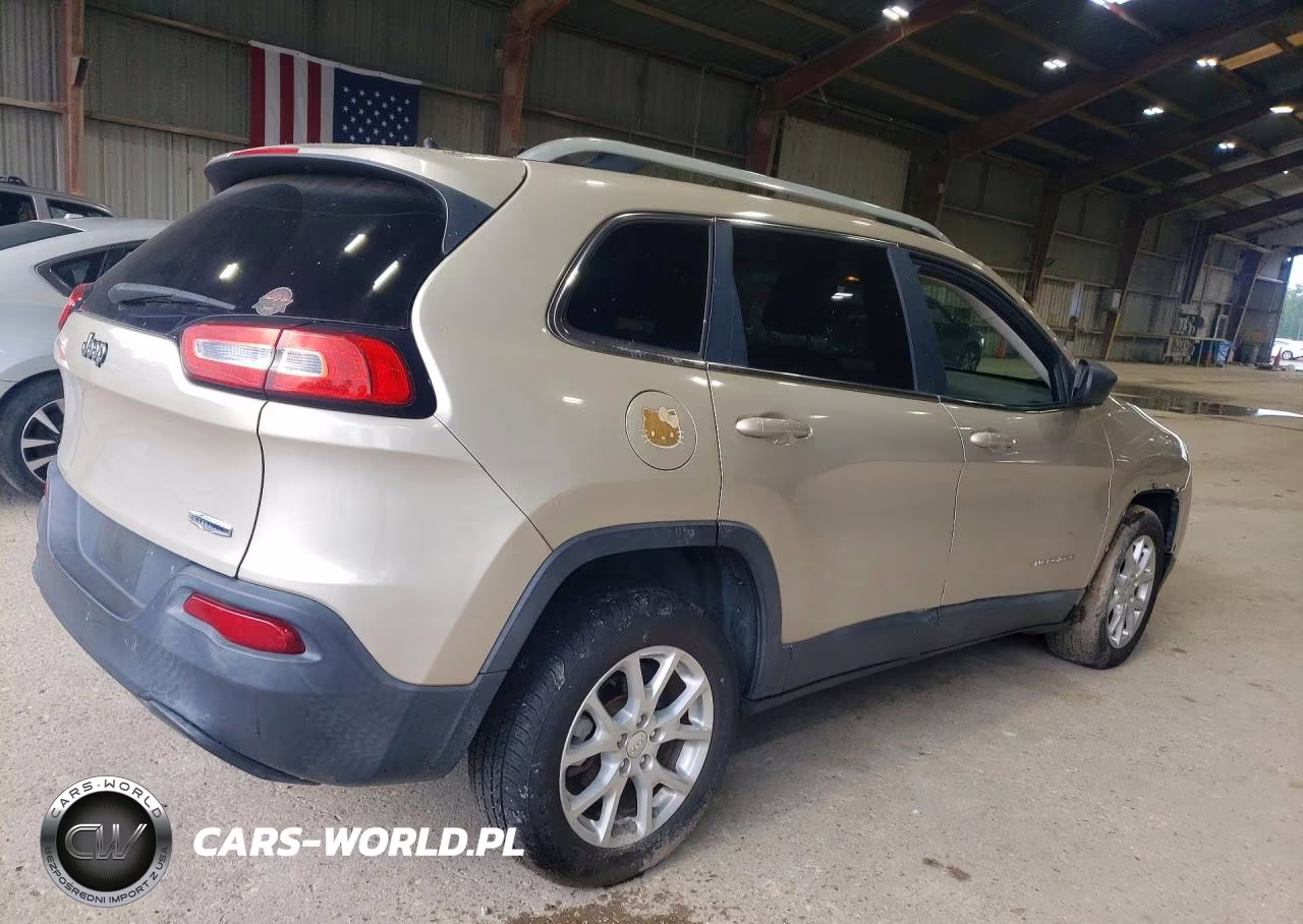 2014 Jeep Cherokee Latitude VIN:1C4PJLCB5EW305427 - 3