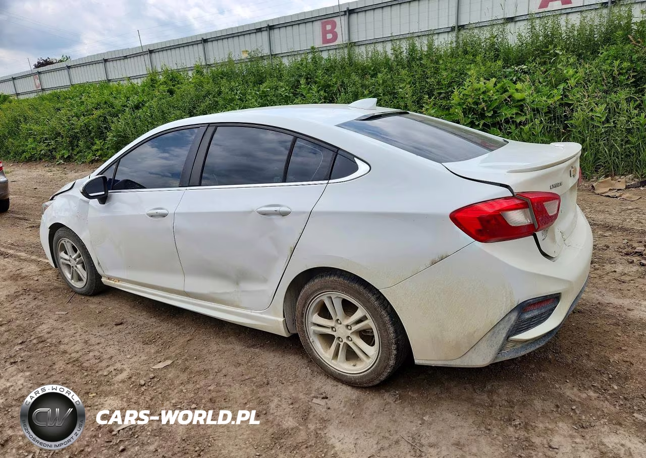 2017 Chevrolet Cruze Lt VIN:1G1BE5SM4H7218302 - 2