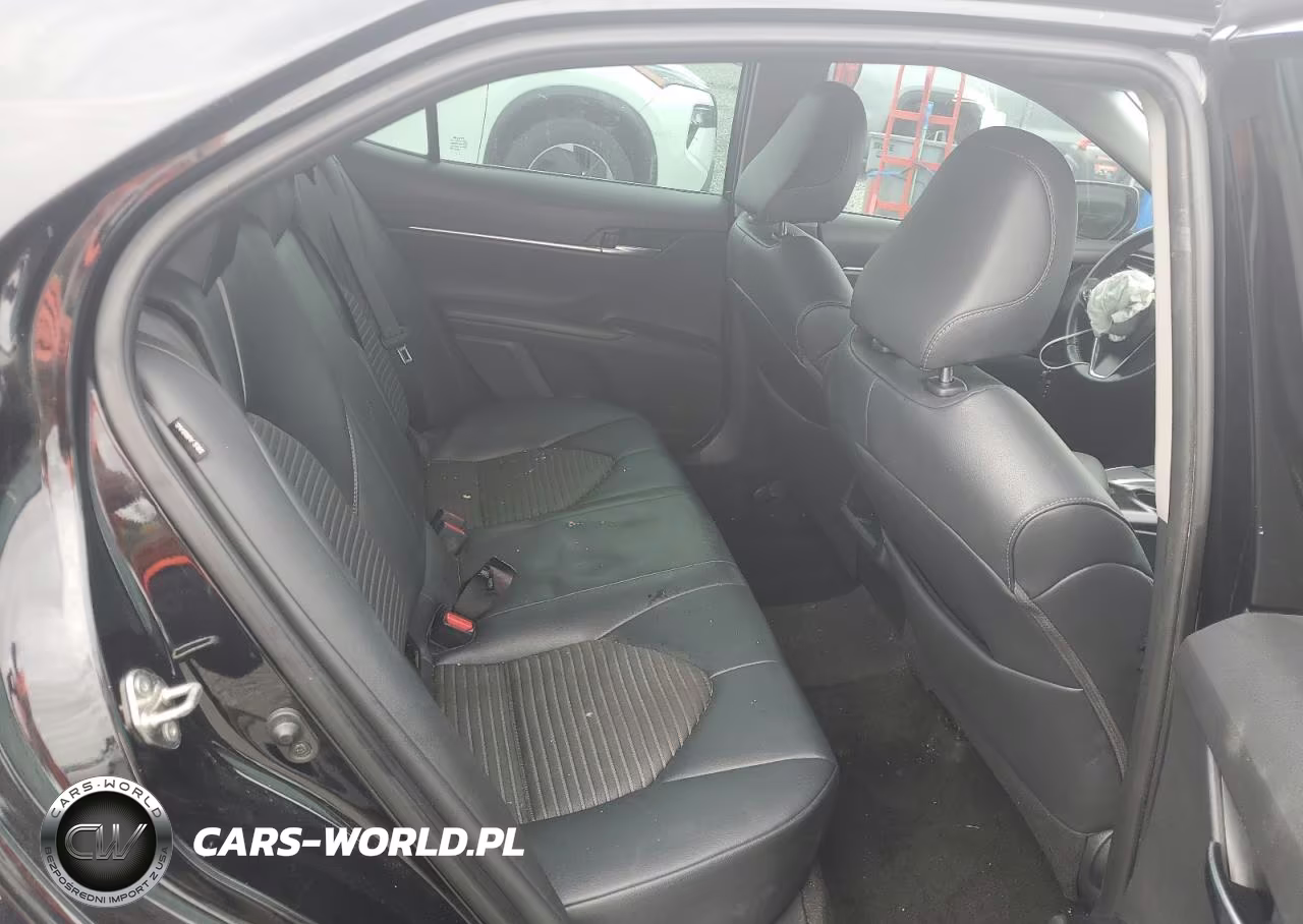 2019 Toyota Camry Se VIN:4T1B11HK7KU786078 - 10