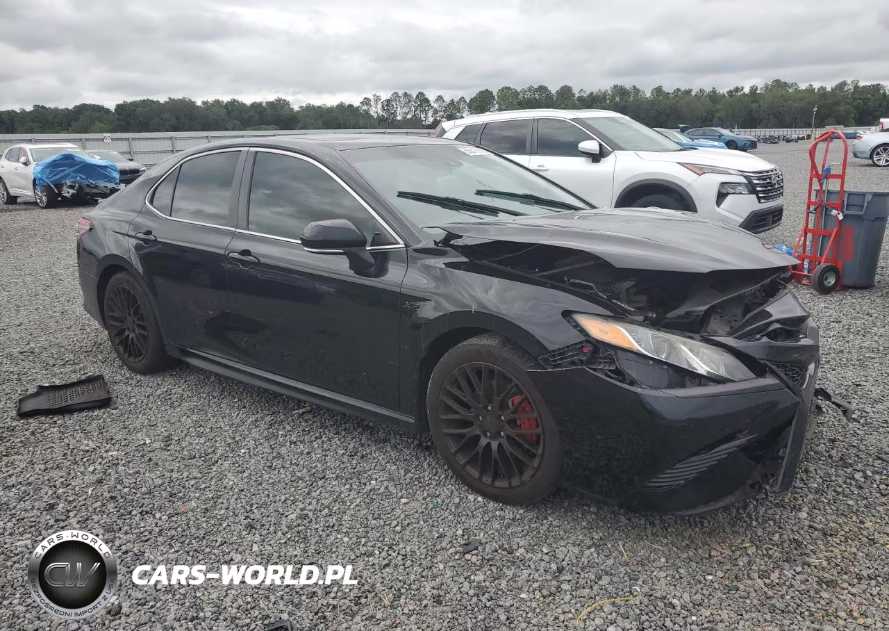 2019 Toyota Camry Se VIN:4T1B11HK7KU786078 - 4