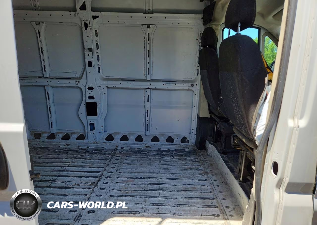 2018 Ram Promaster 2500 2500 High VIN:3C6TRVDG0JE154926 - 11