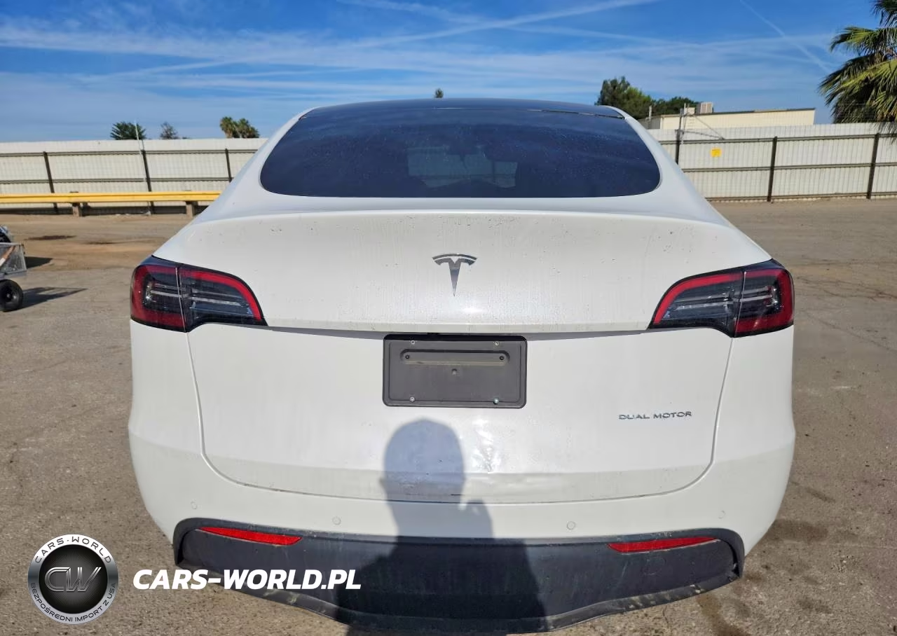 2021 Tesla Model Y VIN:5YJYGAEEXMF217863 - 6